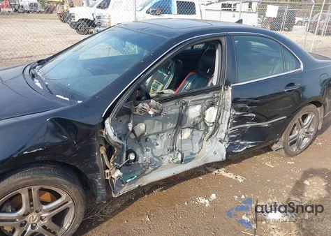 2006 Acura Rl 3.5 from USA, damaged, VIN JH4KB16576C005973